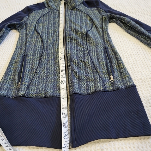 Lululemon Zip Up Jacket - Picture 10 of 12